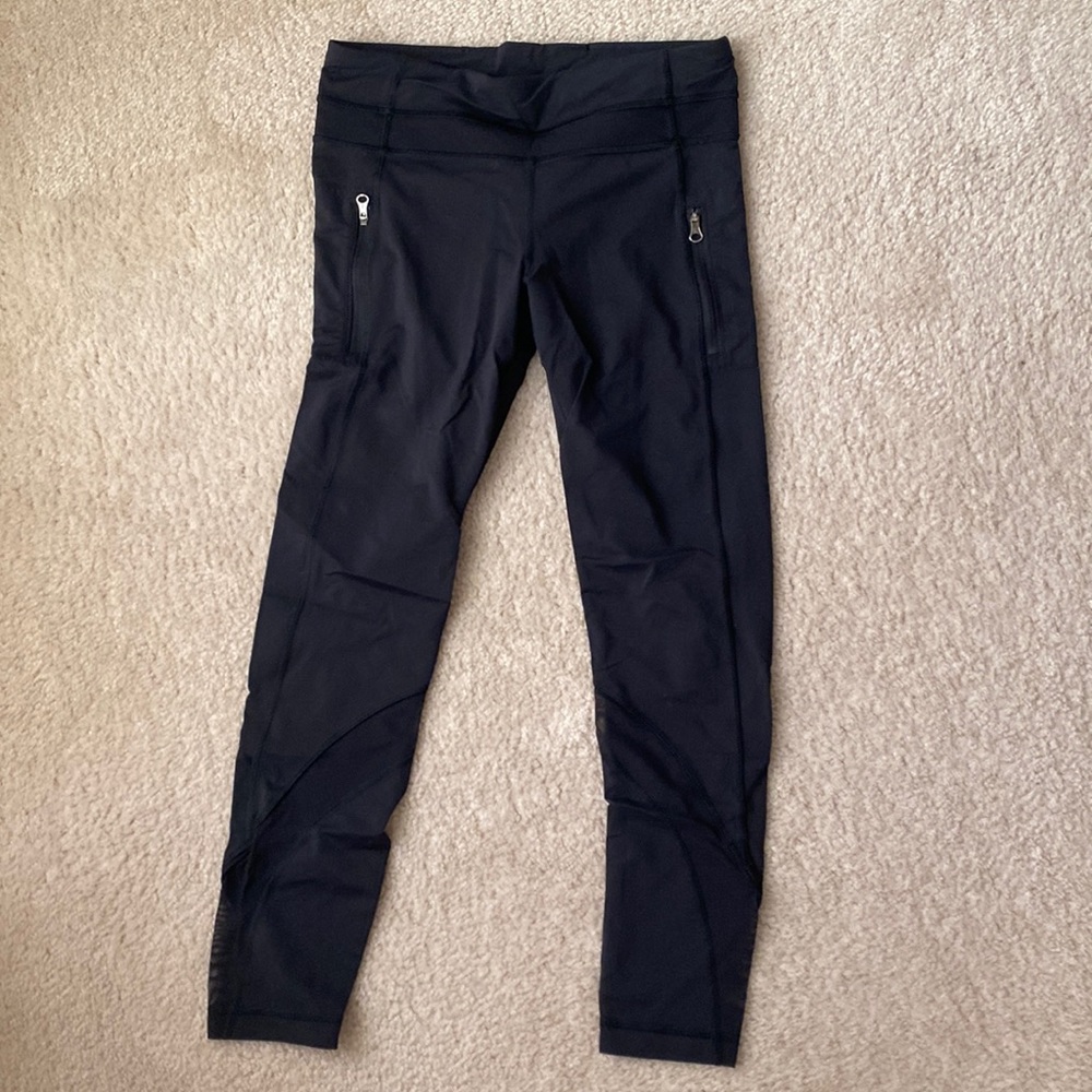 Lululemon size 6 black leggings
